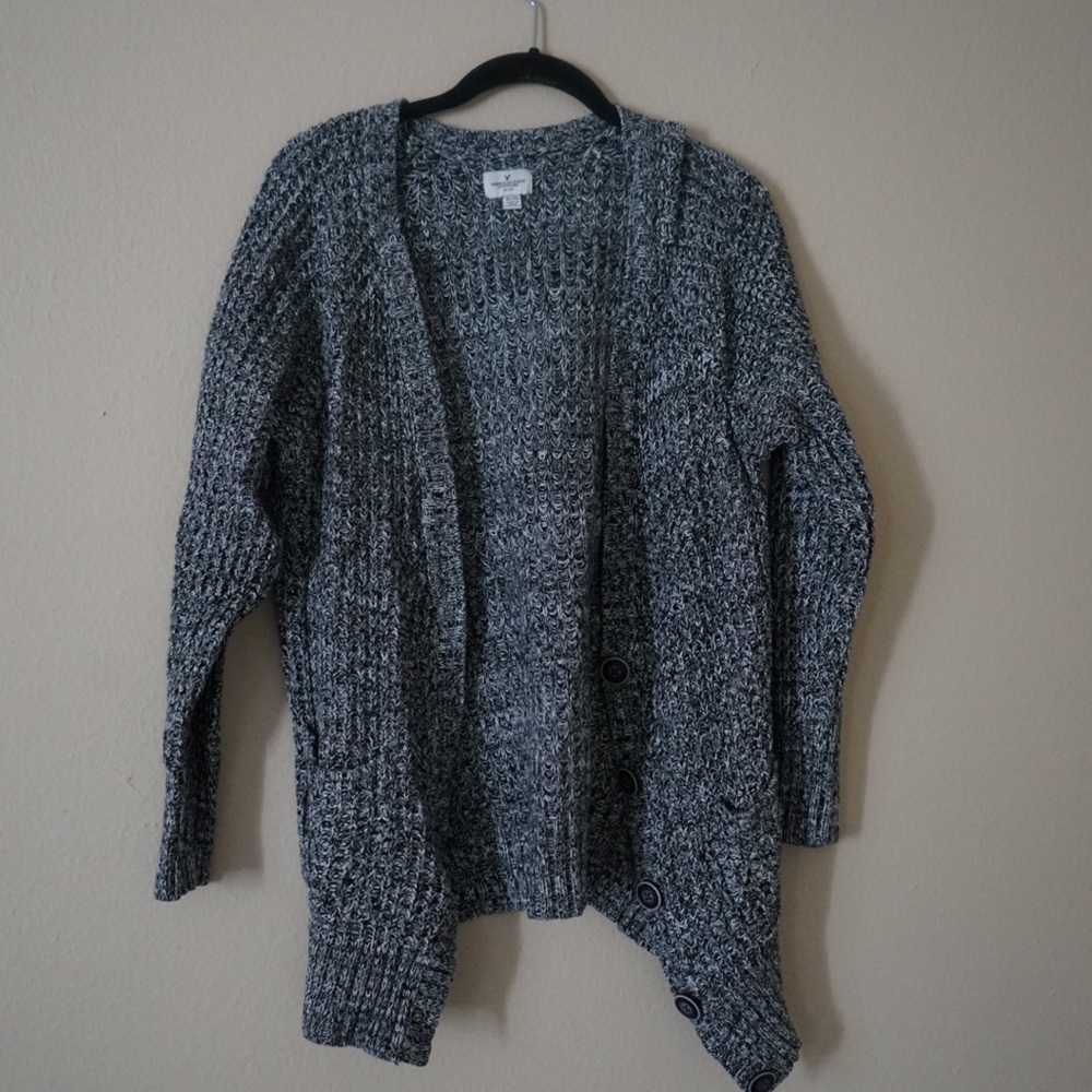 Heather gray knitted cardigan